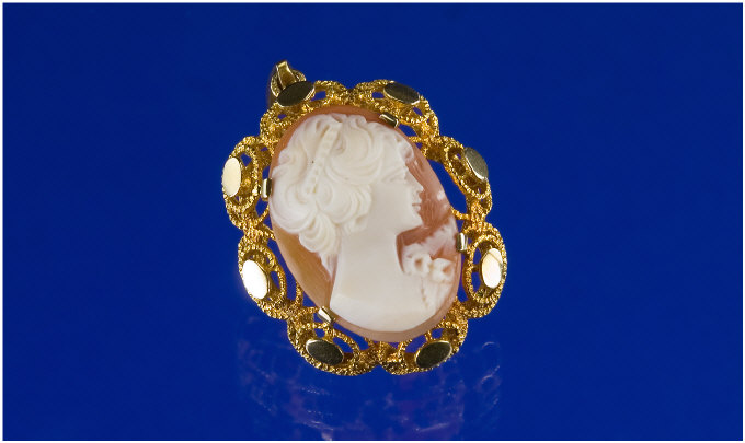 Appraisal: Shell Cameo of a Young Lady set in a ct