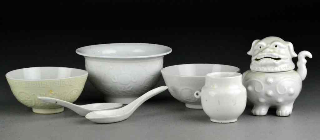 Appraisal: Pieces Chinese Qing White PorcelainTo include three bowls two spoons