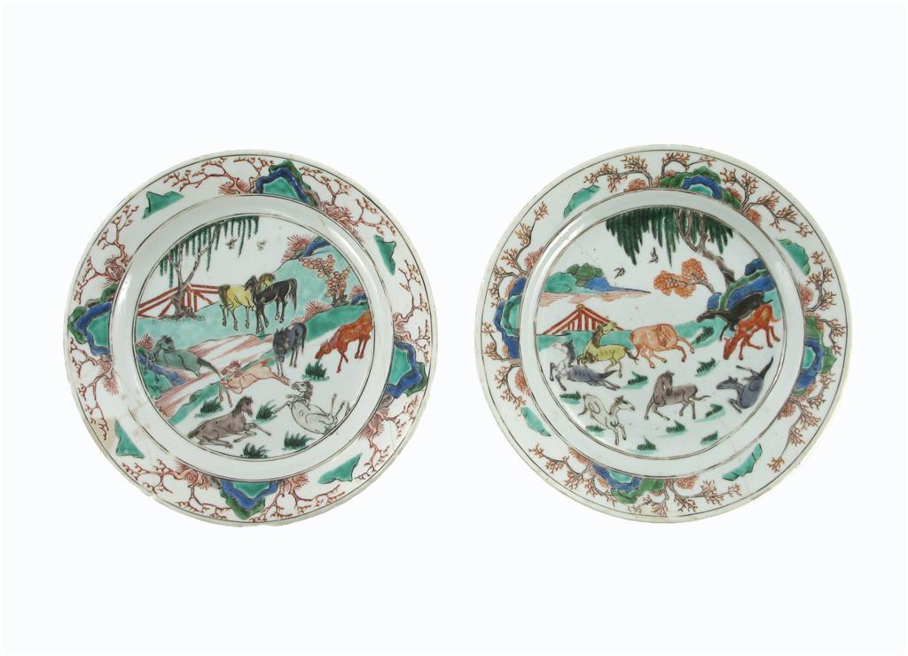 Appraisal: A pair of Chinese famille verte plates