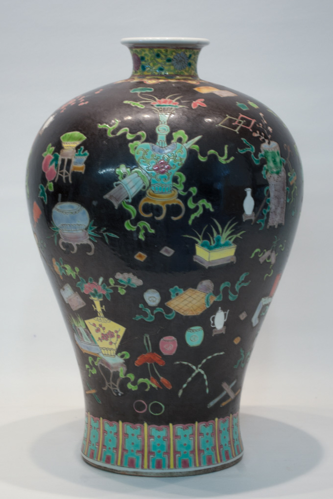 Appraisal: CHINESE PORCELAIN MEI PING VASE decorated with symbols of prosperity