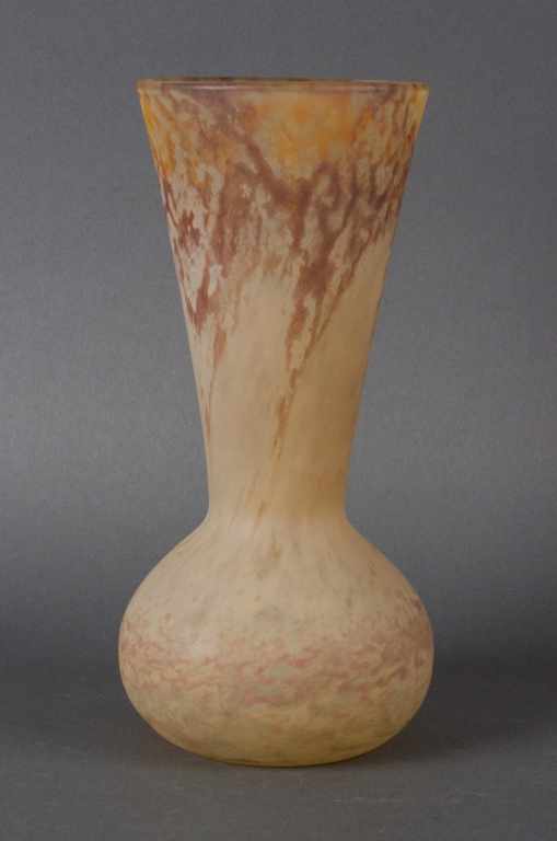 Appraisal: Continental art glass vase marked ''Daum Nancy '' in H