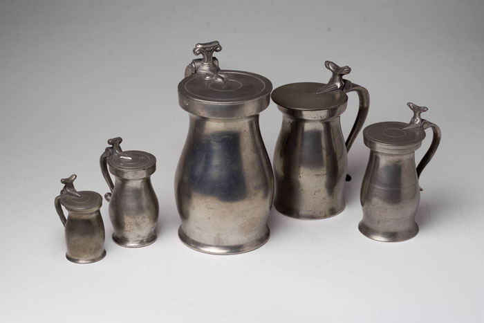 Appraisal: ASSEMBLED SET OF FIVE ENGLISH PEWTER TANKARDS EIGHTEENTH CENTURY All