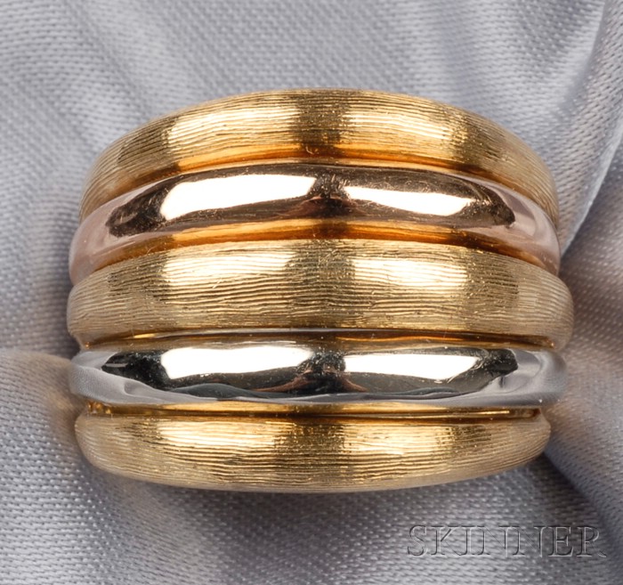 Appraisal: kt Tricolor Gold Ring designed as a fused stack of