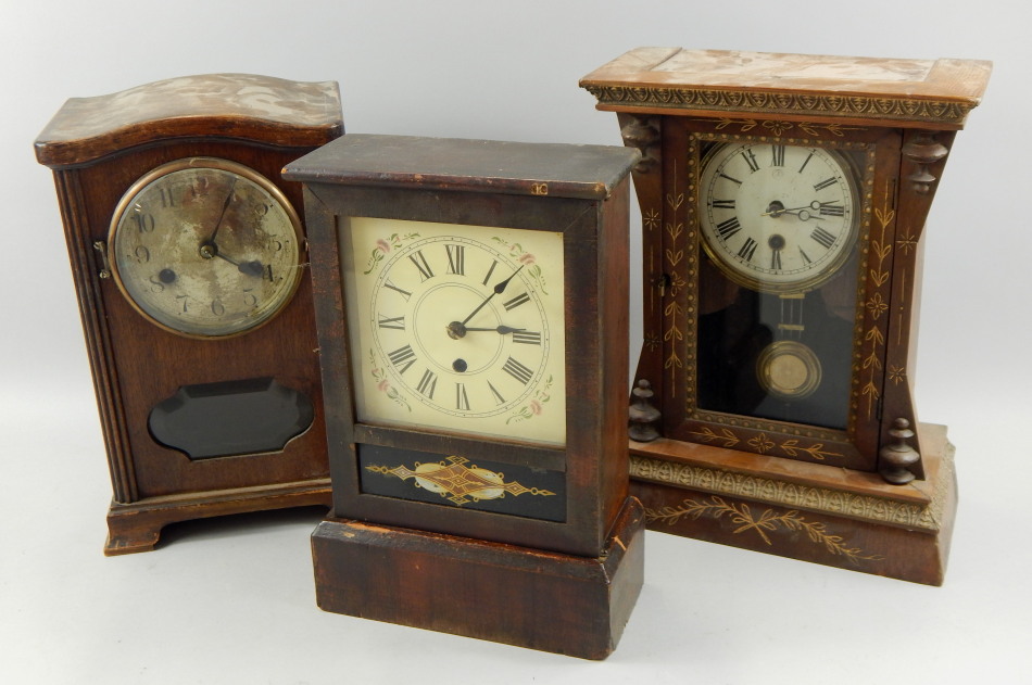 Appraisal: Three mantel clocks to include a Continental example and two