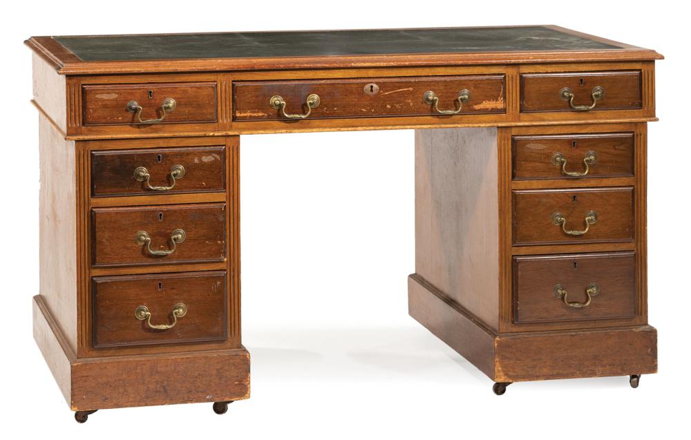 Appraisal: English Mahogany Desk inset leather top kneehole configuration of drawers