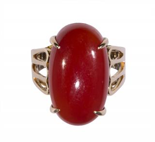 Appraisal: Coral and k yellow gold ring Coral and k yellow