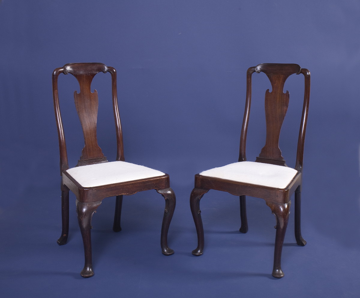 Appraisal: PAIR OF QUEEN ANNE MAHOGANY CHINA TRADE SIDE CHAIRS The