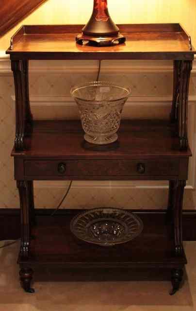 Appraisal: A LOUIS XVI STYLE CIRCULAR OCCASIONAL TABLE with pierced brass