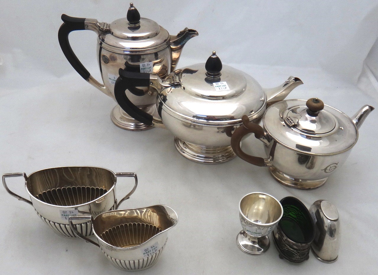 Appraisal: Silver comprising a twin handled sugar bowl and a similar