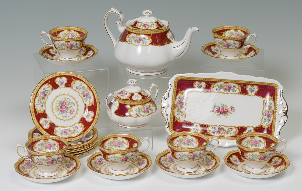 Appraisal: ROYAL ALBERT LADY HAMILTON TEA SERVICE Approx pieces in the