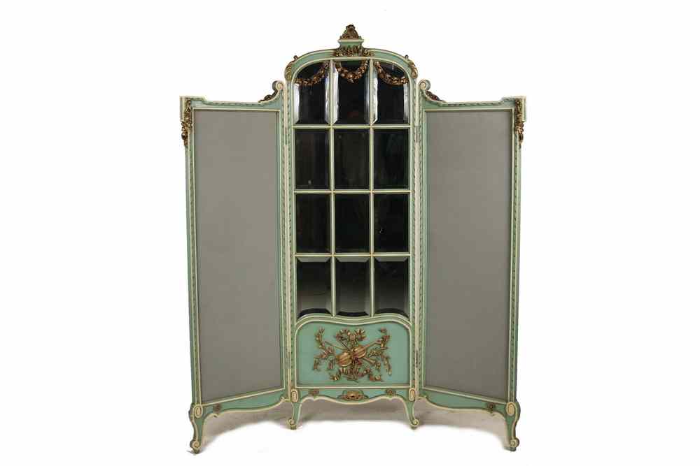 Appraisal: DRESSING SCREEN - French Style Dressing Screen ca s in