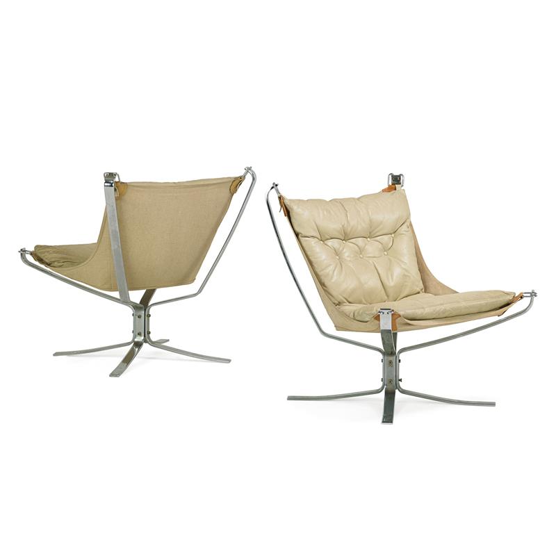 Appraisal: SIGURD RESELL Pair of Falcon lounge chairs Condition Report Light