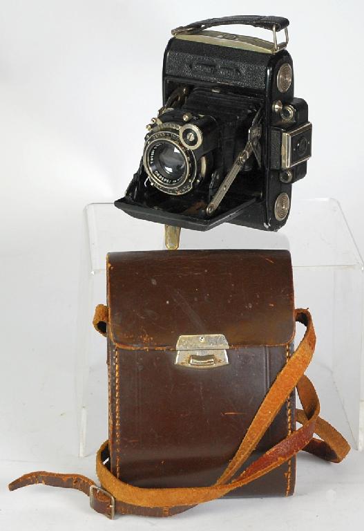 Appraisal: ZEISS SUPER IKONTA A in original leather case