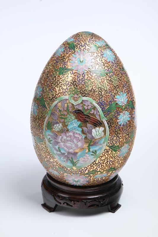 Appraisal: DECORATIVE CLOISONNE EGG Probably Japanese early th century Oversize egg