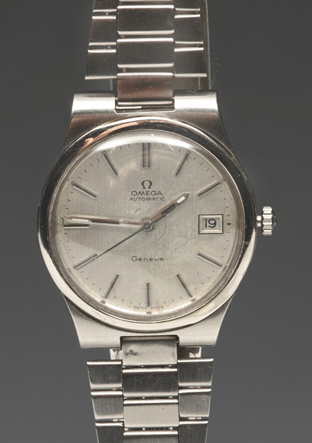 Appraisal: AN OMEGA GENTLEMAN'S STEEL GENEVE WRIST WATCH with steel expanding