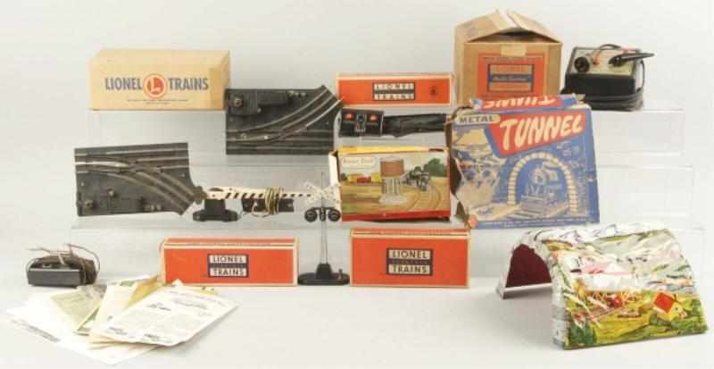 Appraisal: Lot of Lionel Marx Train Accessory Items Description American Some