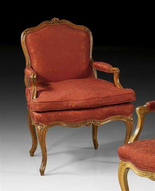 Appraisal: FAUTEUIL A LA REINE Louis XV Paris circa Shaped and