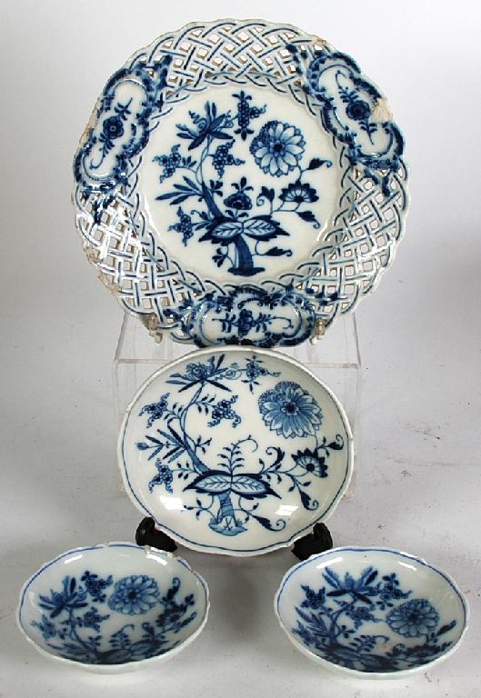 Appraisal: FOUR GERMAN BLUE AND WHITE ONION PATTERN PORCELAIN DISHES comprising