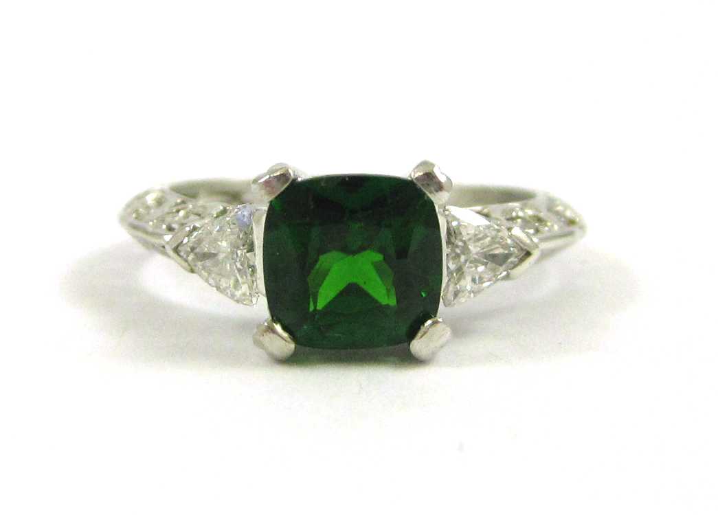 Appraisal: CHROME DIOPSIDE AND DIAMOND RING The k white gold ring