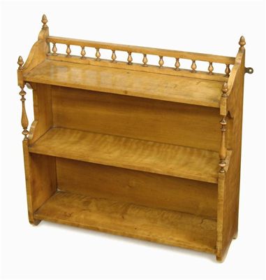 Appraisal: A set of late Victorian satinwood wall shelves with a