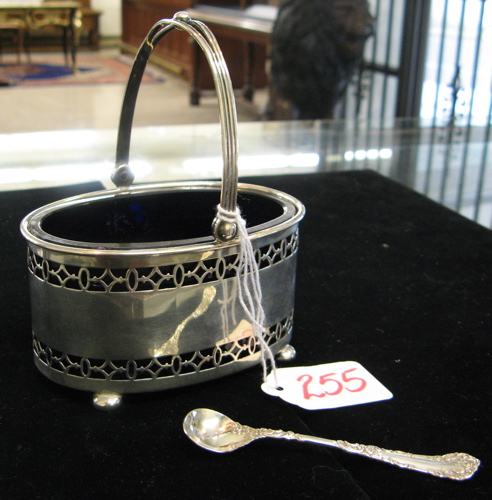 Appraisal: AN AMERICAN STERLING SILVER MASTER SALT BASKET having a pierced