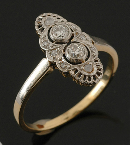 Appraisal: An Art Deco diamond plaque ring The pierced design set