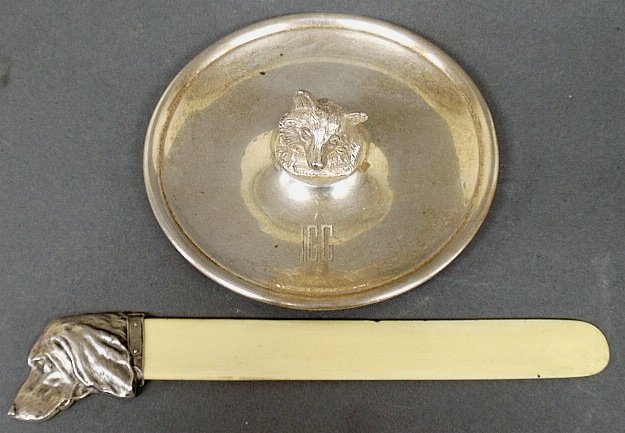 Appraisal: - Sterling silver fox head desk or ash tray dia