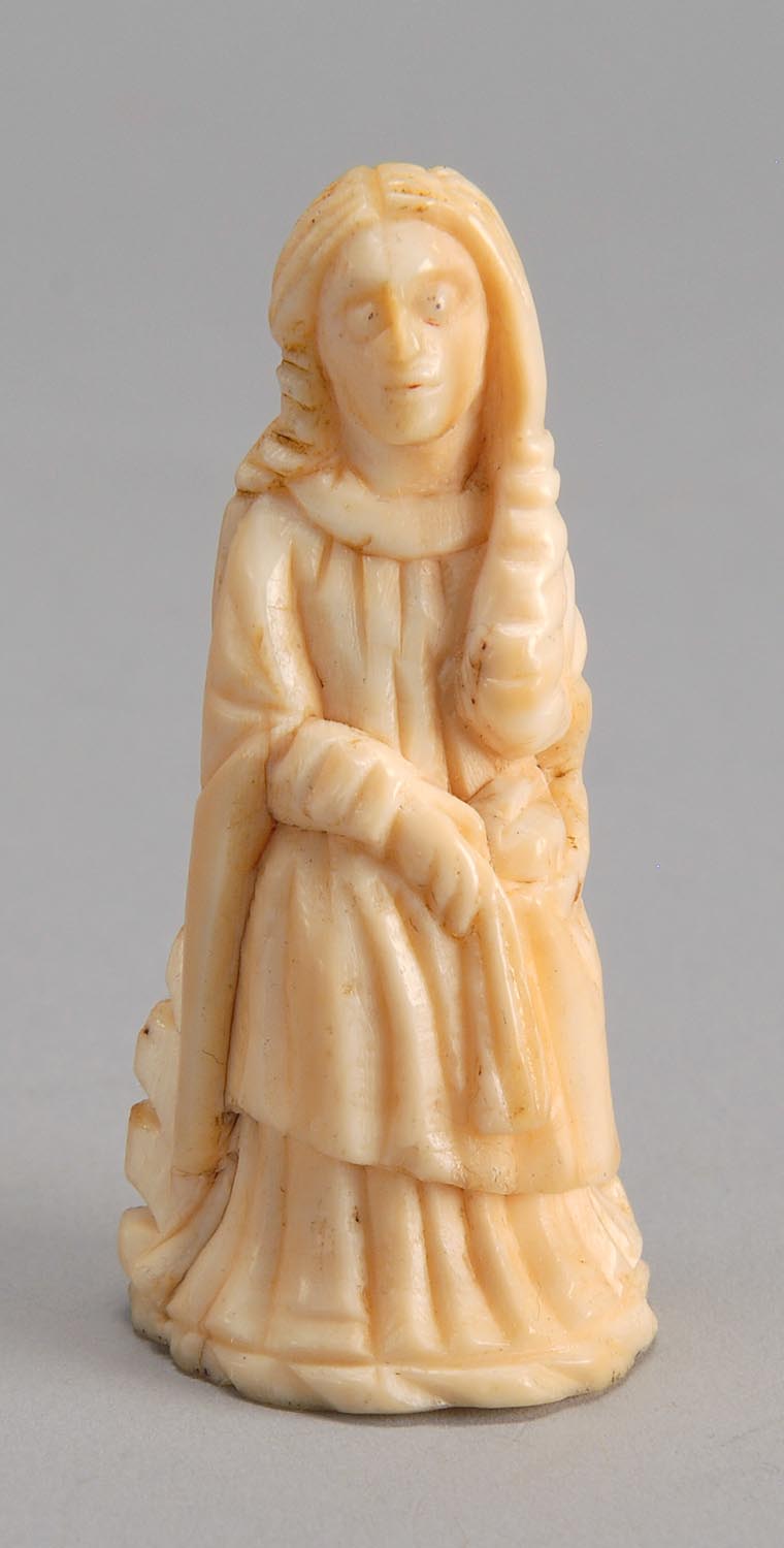 Appraisal: CONTINENTAL IVORY CARVING th CenturyDepicting a female saint in standing