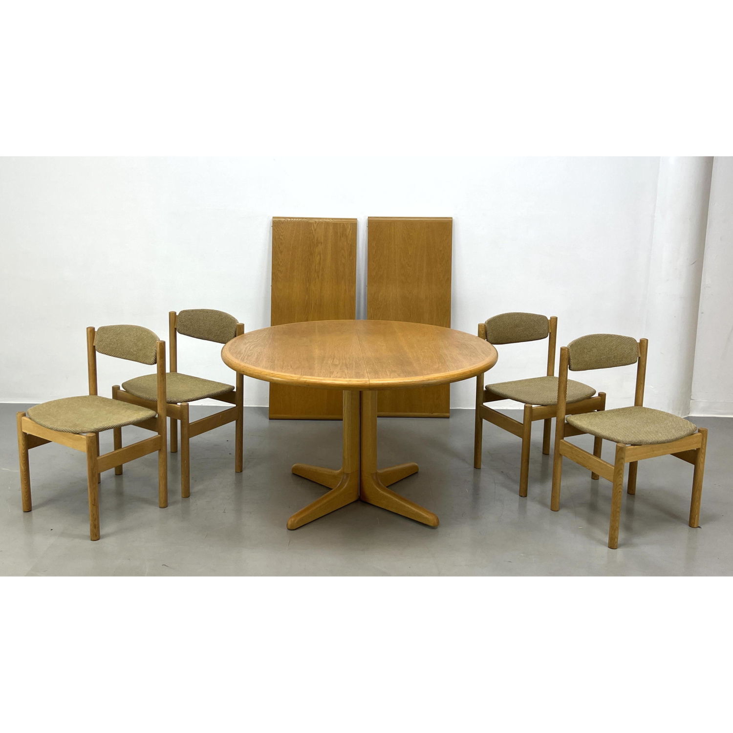 Appraisal: FDB Mobler Oak Danish Dining Set Table with Two Leaves