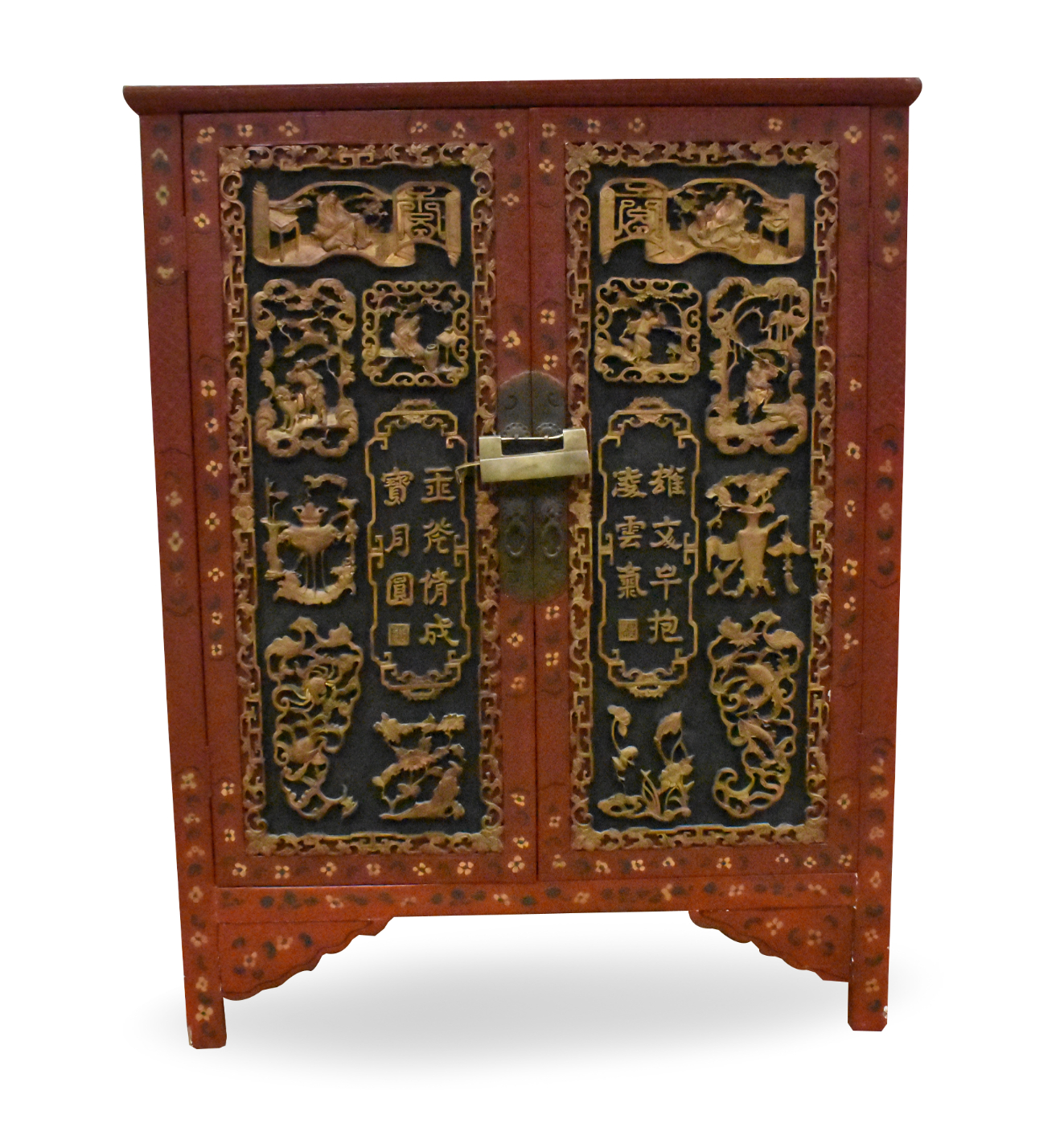 Appraisal: A large Chinese gilt lacquered wood cabinet dating from the