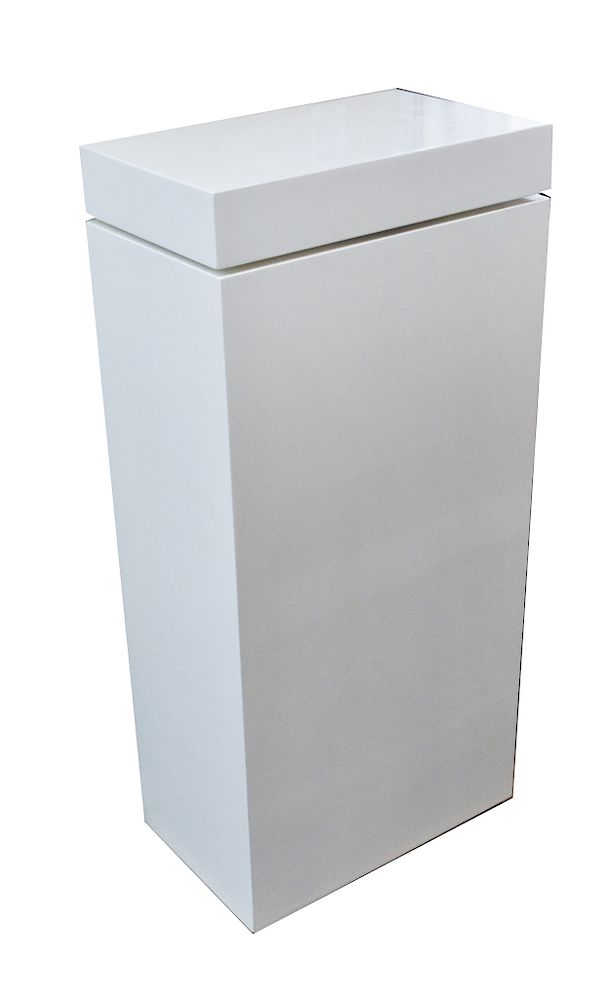 Appraisal: White Swivel Top Display Pedestal White swivel top display pedestal