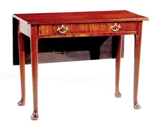 Appraisal: English Queen Anne style walnut drop-leaf table mid th century