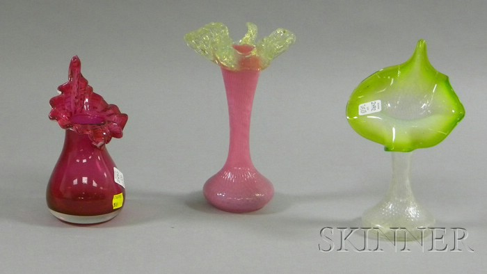 Appraisal: Three Art Glass Vases two Jack-in-the-Pulpit examples the third with