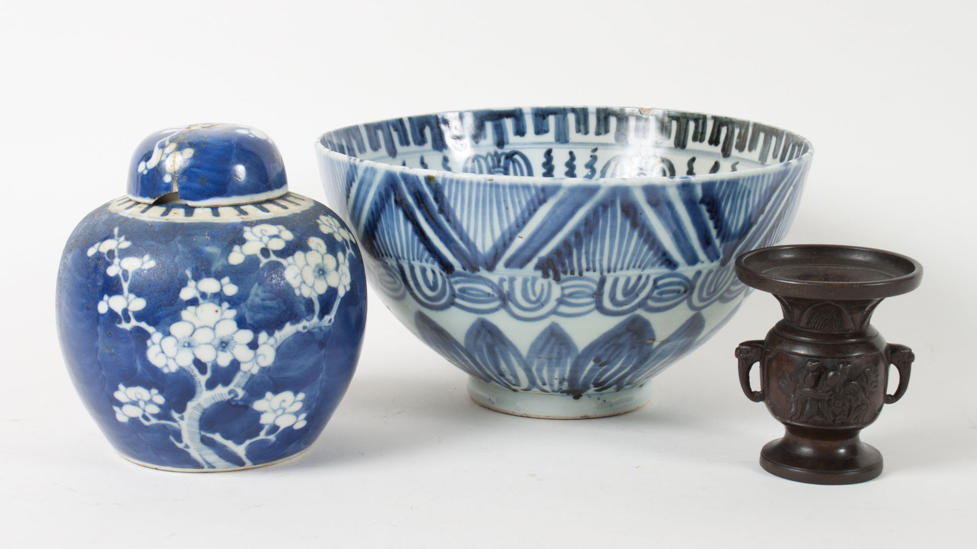 Appraisal: Three Chinese porcelain and bronze articles th and th centuries