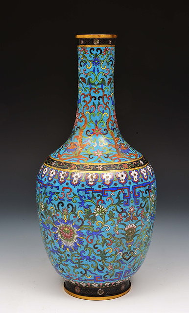 Appraisal: A Chinese cloisonne vase th th Centurydecorated Indian lotus flowers