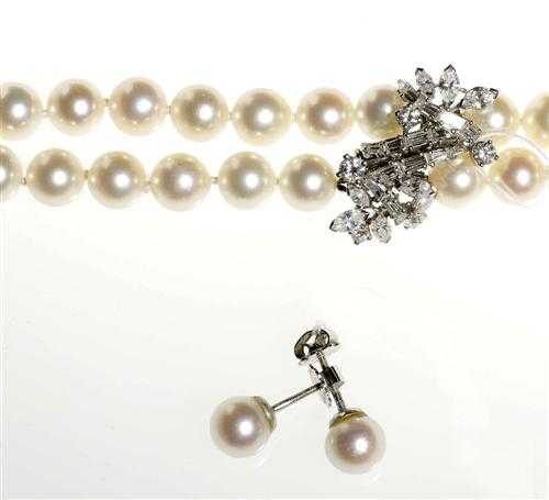 Appraisal: PEARL AND DIAMOND NECKLACE WITH STUD EARRINGS Fastener white gold