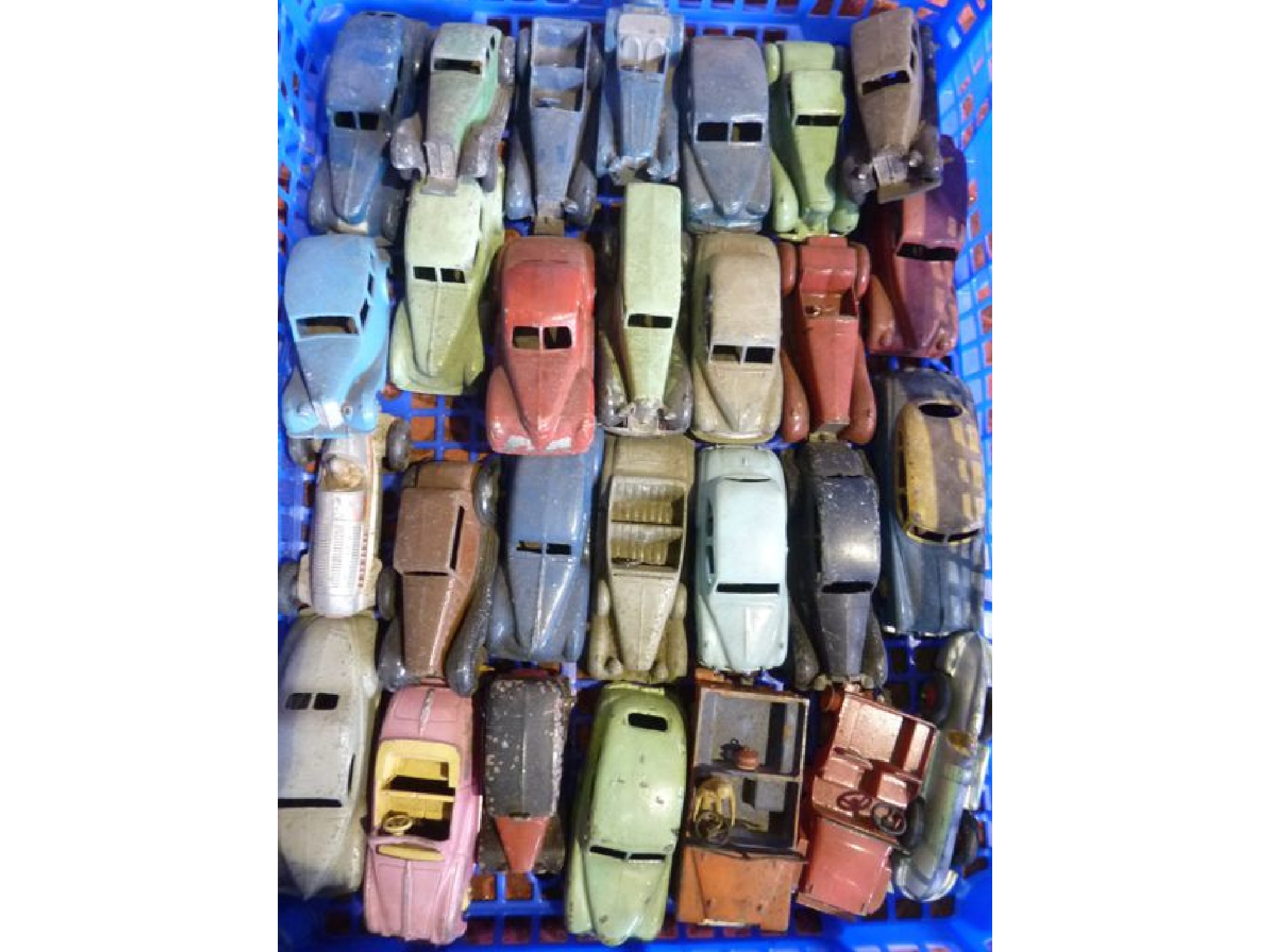 Appraisal: A quantity of approximately vintage die cast model vehicles to