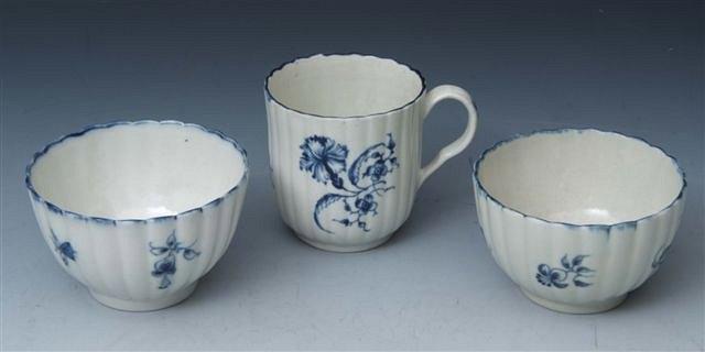 Appraisal: TWO FIRST PERIOD WORCESTER PORCELAIN GILLYFLOWER PATTERN TEA BOWLS and