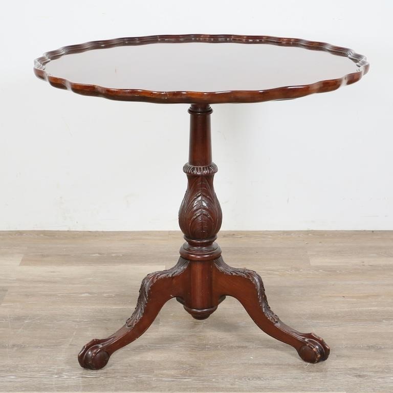 Appraisal: CHIPPENDALE STYLE PIE CRUST TILT TOP TABLEChippendale style pie crust