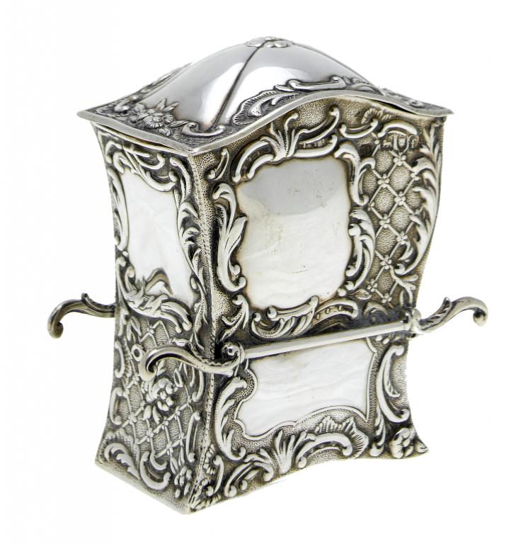 Appraisal: AN EDWARD VII SILVER NOVELTY PLAYING CARD BOX IN THE