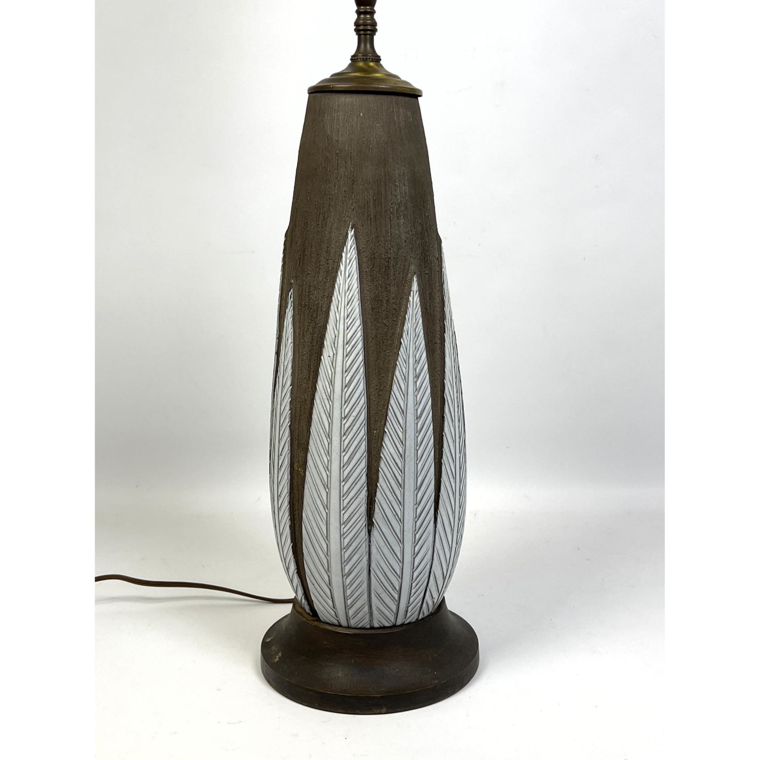 Appraisal: Anna-Lisa Thomson Art Pottery Table Lamp Long White Glazed Leaf