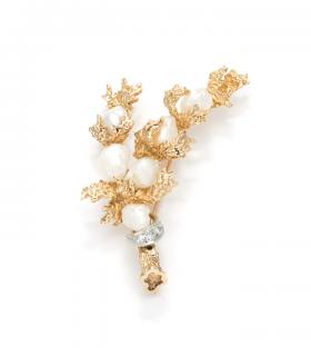 Appraisal: A KARAT DIAMOND PEARL BRANCH PIN A KARAT DIAMOND PEARL