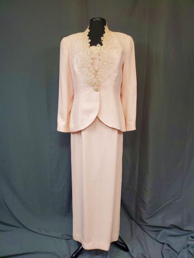 Appraisal: Vintage Nahdree by Victor Costa Pink Gown with Jacket with