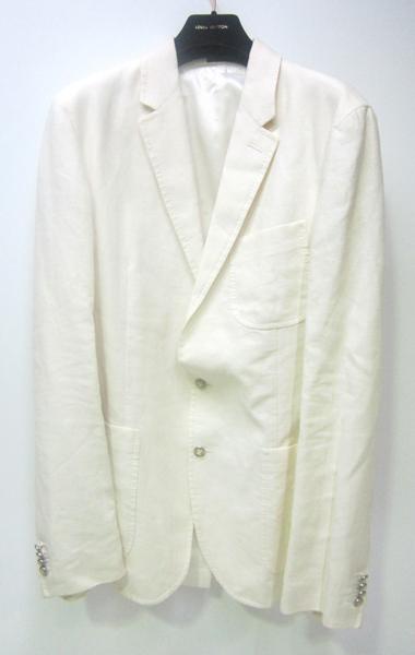 Appraisal: A MENS LOUIS VUITTON WHITE LINEN JACKET ESTIMATED SIZE M-L