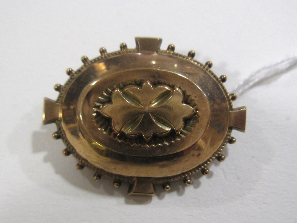 Appraisal: Lot comprising a Victorian yellow metal remembrance balloon brooch and