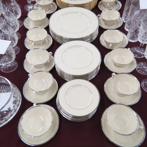 Appraisal: pc Lenox Montclair China Service for ivory with a platinum