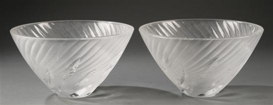 Appraisal: Pair of Lalique frosted glass bowls with clear leaf decoration