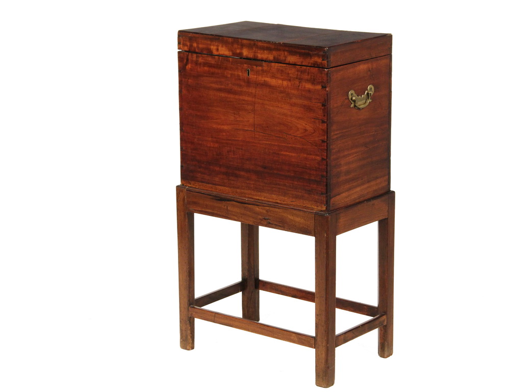 Appraisal: CELLARET ON STAND - Federal Period Mahogany Cased Cellaret with