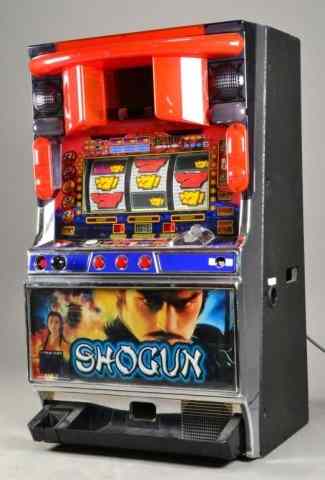 Appraisal: SLOT MACHINE - ''SHOGUN''Smaller casino ''Shogun'' square top slot machine