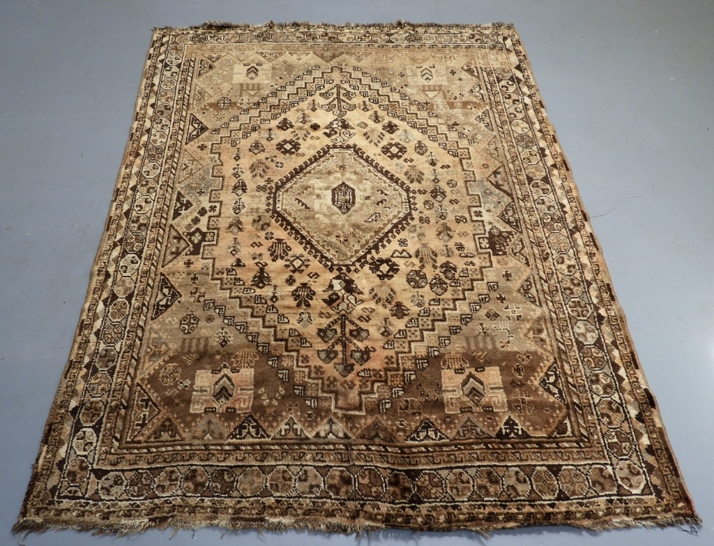 Appraisal: ORIENTAL PERSIAN GHASHGHAEI CAMEL HAIR CARPET RUG Persia th CenturyEarth